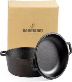 Daumonet Ducasse Gietijzeren Double Use Braadpan - Combi Sudderpan Zwart - 2-in-1 Bak- En Braadpan - PFAS & PFOA Vrij - Rond - Ø 26 Cm - 4,4 Liter - Emaille - Alle Warmtebronnen - Elektrisch - Gas - Halogeen - Inductie - Keramisch -Woonkeuken Winkel 1053x1200