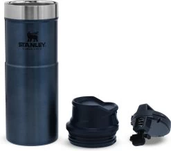 Stanley Trigger-Action Travel Mug 0.47L - Thermosfles - Nightfall -Woonkeuken Winkel 1200x1061