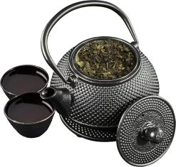 SakuraTea - Theepot Set - 4-delig - Gietijzer - Zwart - 0.8L - 2 Kopjes (100ml) -Woonkeuken Winkel 1200x1142