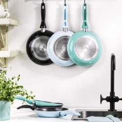 VitaVerde Expert Koekenpannenset Ø 24cm + Ø 28cm - Lichtblauw - Inductie - PFAS-vrij 16 VitaVerde Expert Koekenpannenset Ø 24cm + Ø 28cm - Lichtblauw - Inductie - PFAS-vrij -Woonkeuken Winkel 1200x1200 118