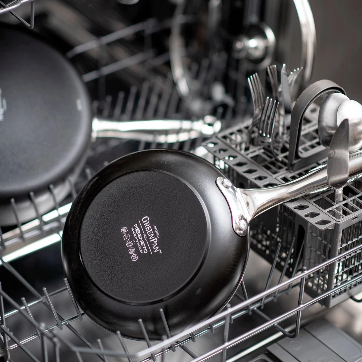 GreenPan Brussels Keramische Koekenpan - Ø30 Cm - PFAS-vrij 12 GreenPan Brussels Keramische Koekenpan - Ø30 Cm - PFAS-vrij - Afbeelding 10