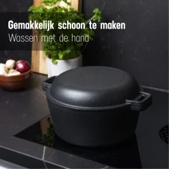 Daumonet Ducasse Gietijzeren Double Use Braadpan - Combi Sudderpan Zwart - 2-in-1 Bak- En Braadpan - PFAS & PFOA Vrij - Rond - Ø 26 Cm - 4,4 Liter - Emaille - Alle Warmtebronnen - Elektrisch - Gas - Halogeen - Inductie - Keramisch -Woonkeuken Winkel 1200x1200 588