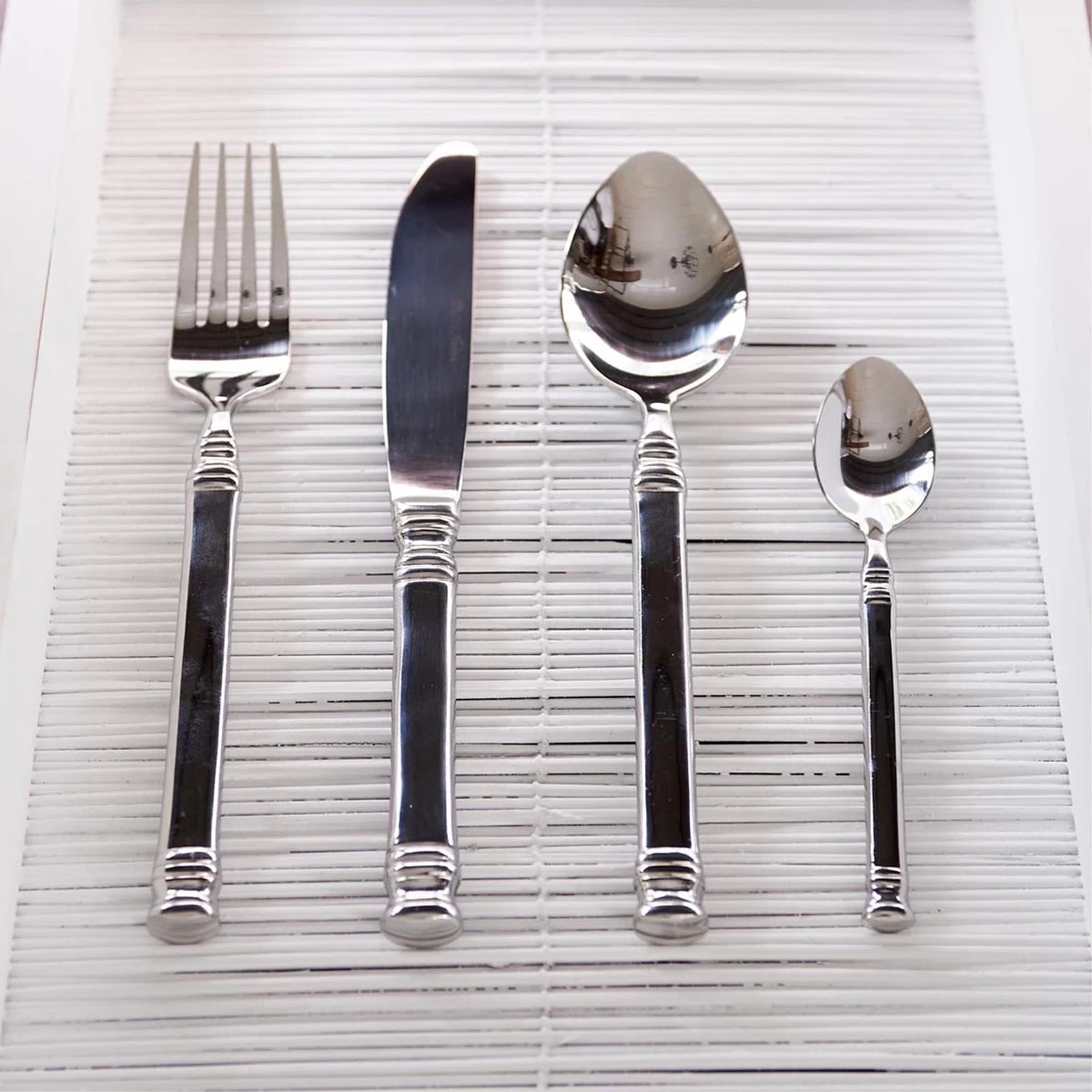 Riviera Maison Bestekset Zilver - Bon Appétit Cutlery - Set Van 4 Stuks 5 Riviera Maison Bestekset Zilver - Bon Appétit Cutlery - Set Van 4 Stuks - Afbeelding 3