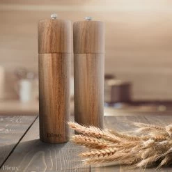 Dieux® - Peper En Zoutmolen Set - Cilinder Vorm - 22CM - Zout Peper Kruiden - 2 Stuks - Acacia Hout - Instelbare Maalgraad - Duurzaam - Luxe Kwaliteit - Hervulbaar - Pepermolen - Zoutmolen - BBQ Accesoires - Pasen -Woonkeuken Winkel 1200x1200 930