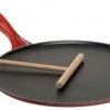 Le Creuset Pannenkoekenpan 27cm Kersenrood -Woonkeuken Winkel 1200x666