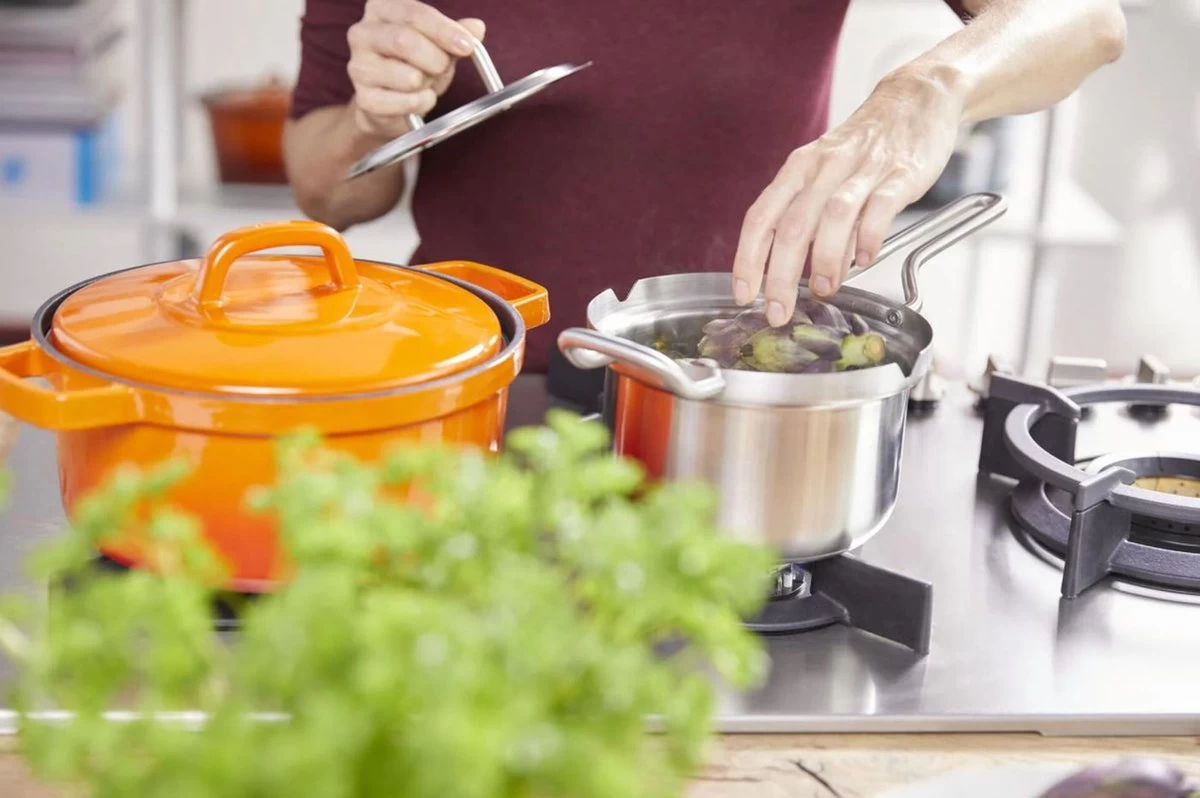 BK Q-linair Master Glas Pannenset - 5-delig - Glazen Deksel - Veilig Afgietsysteem - Inductie 7 BK Q-linair Master Glas Pannenset - 5-delig - Glazen Deksel - Veilig Afgietsysteem - Inductie - Afbeelding 5