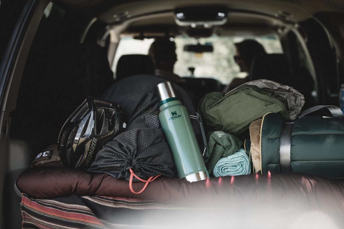 Stanley The Legendary Classic Bottle 1,40L - Thermosfles - Hammertone Green 4 Stanley The Legendary Classic Bottle 1,40L - Thermosfles - Hammertone Green - Afbeelding 3