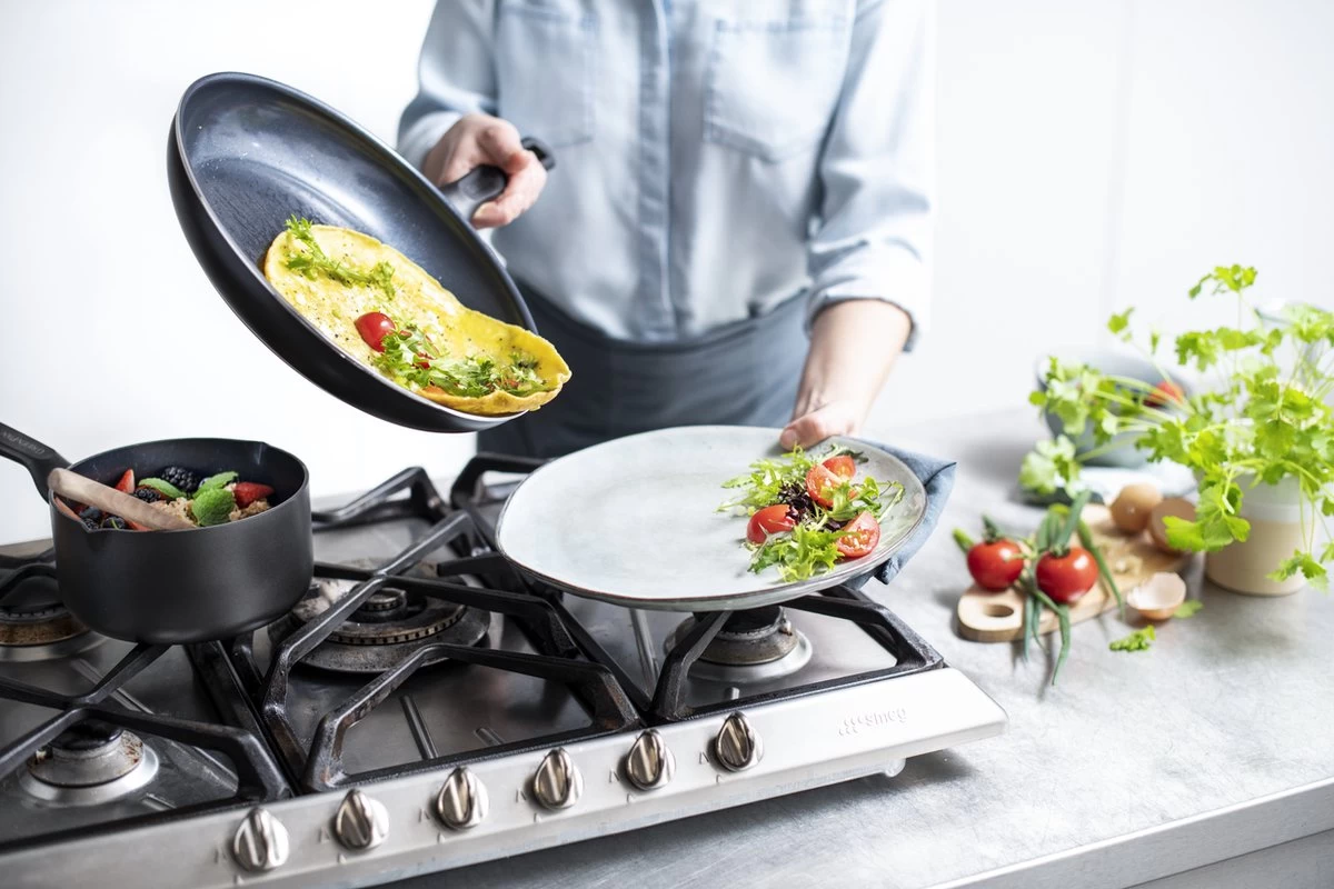 GreenPan Memphis Keramische Koekenpannenset - Ø24 + Ø28 Cm - PFAS-vrij 10 GreenPan Memphis Keramische Koekenpannenset - Ø24 + Ø28 Cm - PFAS-vrij - Afbeelding 8