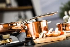 Koekenpan Ø26cm Met Deksel - Inductie - Koper - DUCQ 15 Koekenpan Ø26cm Met Deksel - Inductie - Koper - DUCQ -Woonkeuken Winkel 1200x807