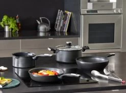 Tefal Unlimited + Induction Hoogwaardig Titanium Koekenpan - 28 Cm -Woonkeuken Winkel 1200x894