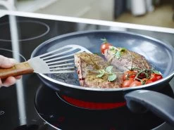 GreenPan Cambridge Hapjespan Met Deksel 24cm - Zwart - Inductie - PFAS-vrij -Woonkeuken Winkel 1200x899 14