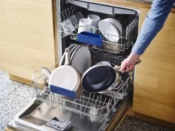 GreenPan Cambridge Hapjespan Met Deksel 28cm - Brons - Inductie - PFAS-vrij 20 GreenPan Cambridge Hapjespan Met Deksel 28cm - Brons - Inductie - PFAS-vrij -Woonkeuken Winkel 1200x899 8