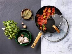 Gero Mark Hapjespan Met Deksel Ø 28 Cm - Aluminium - Inductie - PFAS-vrij -Woonkeuken Winkel 1200x906 7