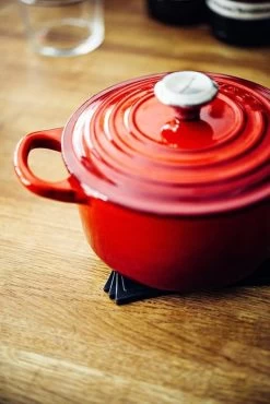 Le Creuset Signature Braadpan - 4,2 L - 24 Cm - Kersenrood -Woonkeuken Winkel 801x1200 1
